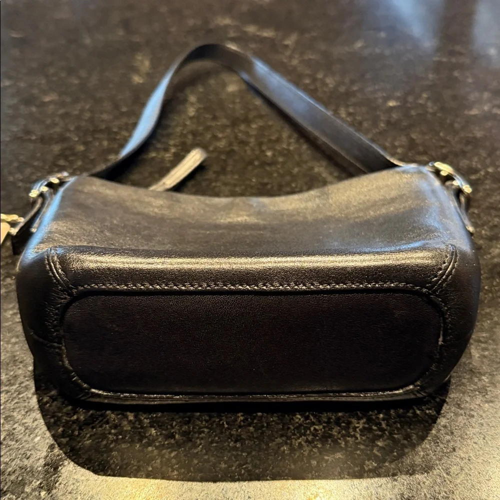 Coach mini, Black, vintage shoulder bag purse, 8”x 5”. - Picture 2 of 6